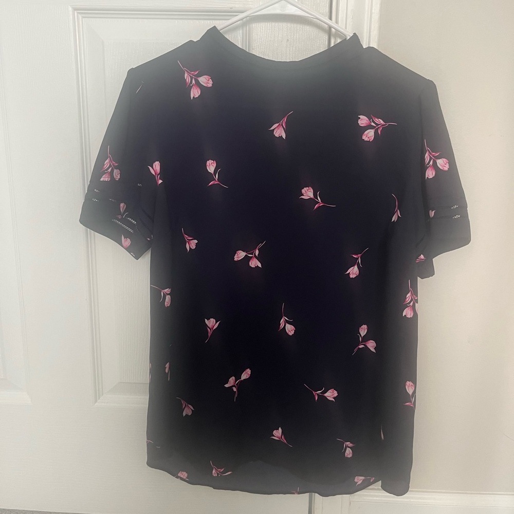 Ann Taylor black floral blouse